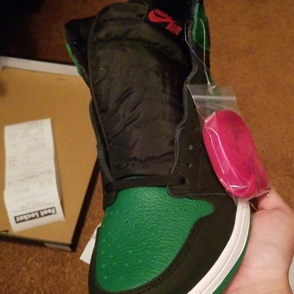 Nike Air Jordan 1 Retro High OG Pine Green 2.0 - Picture 5 of 7